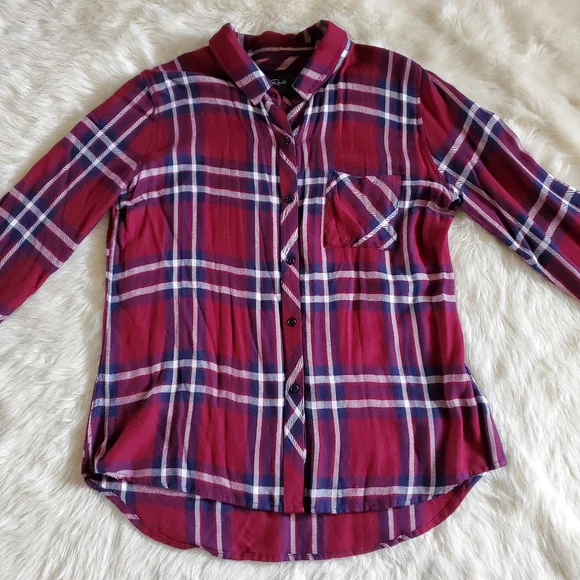 Rails Hunter Plaid Button-Down Shirt in Midnight Burgundy Size Medium - Picture 6 of 14